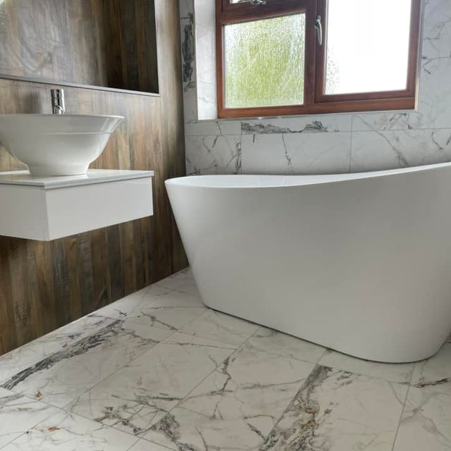 Summerhill Bathrooms - Sink and Bath Set